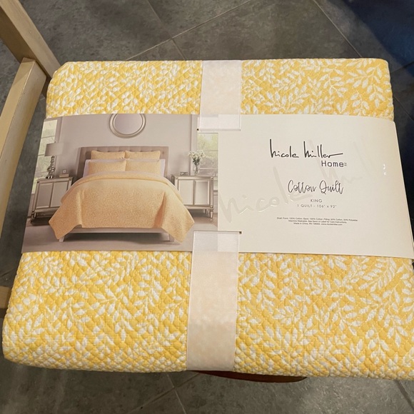 Nicole Miller Bedding Nicole Miller Hometextured Botanical Print